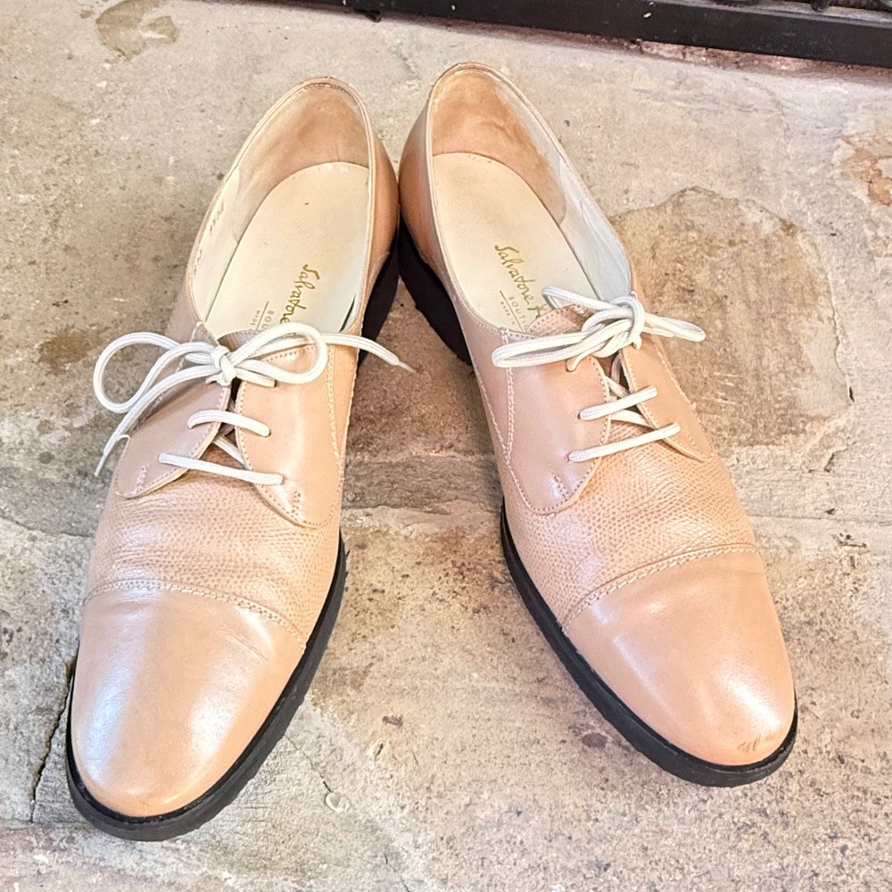 Salvatore‎ Ferragamo Boutique Oxford Shoes Tan Leather Cap Toe 9.5 AA Italy